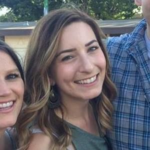 Meet your Posher, Lea